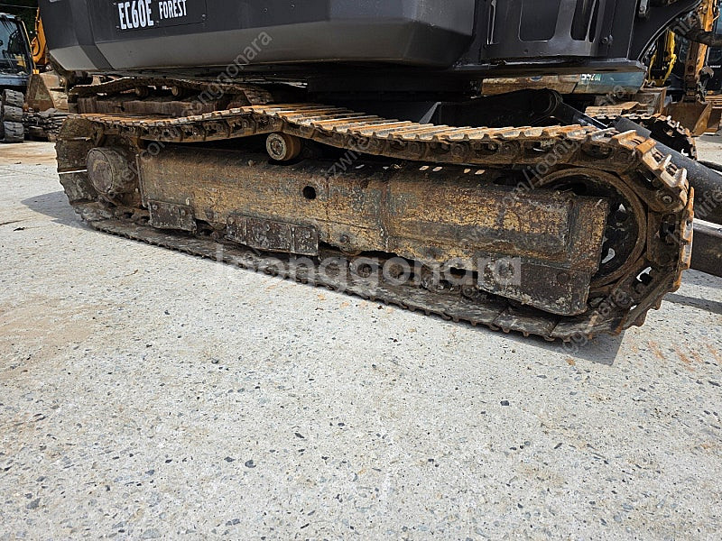 중고굴삭기급매 볼보 EC60E 2017년식 코집,회라 장착, 기본 정비 완료, 경북고령소재 010-3563-6002--3